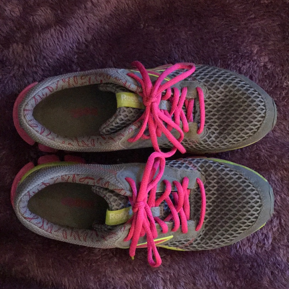 Sold!!!    Reebok Ride Running Women's Shoes - Picture 2 of 8